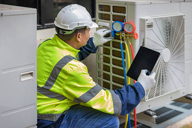 Professional Hvac technician working in Breezy Point, NY